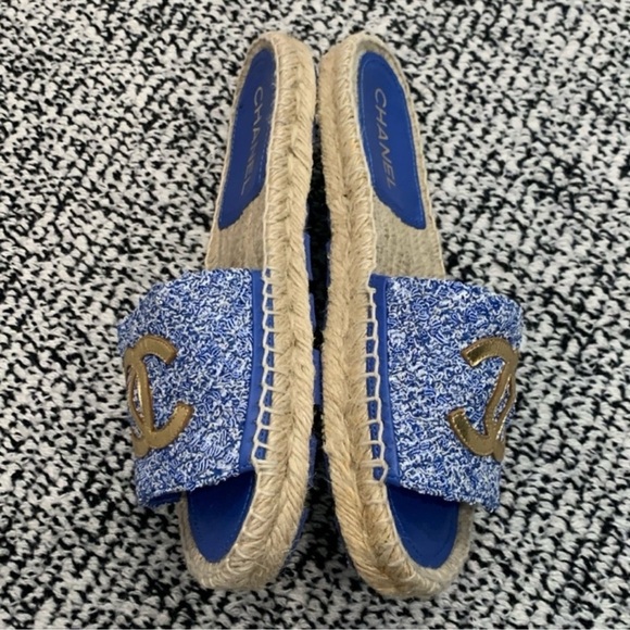 Chanel CC Tweed Blue Interlocking Sandals Size 37 - Picture 4 of 7